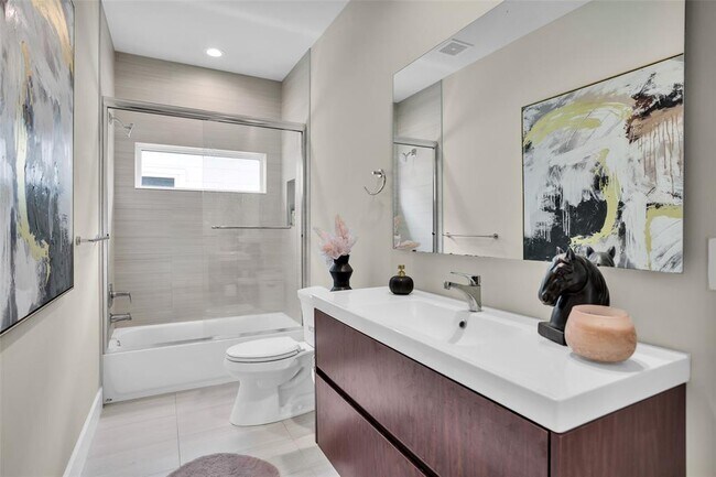 Building Photo - 2209 Padron Pl