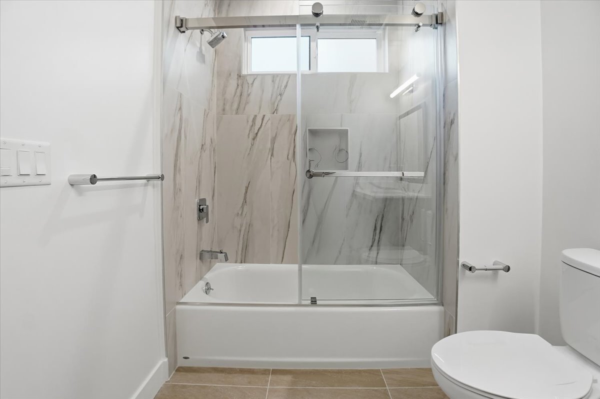 Building Photo - 1820 Prosser Ave