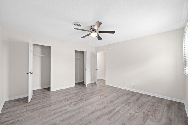 Building Photo - 1671 Baltimore Dr