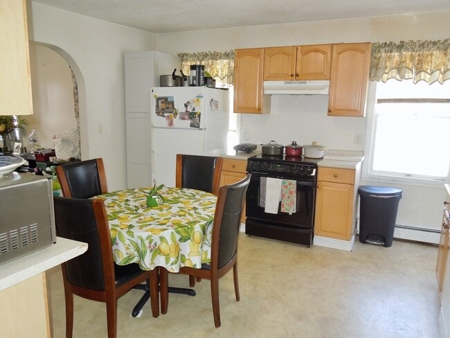 Building Photo - 299 Court St