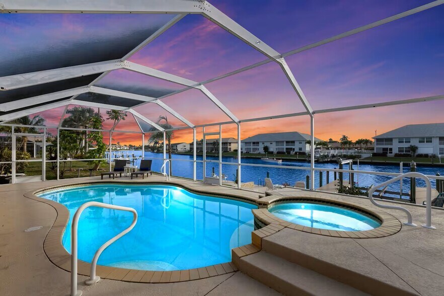 Primary Photo - Waterfront Duplex * Flexible Lease Terms
