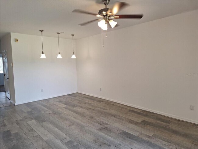 Building Photo - 495 Las Cortes Ln