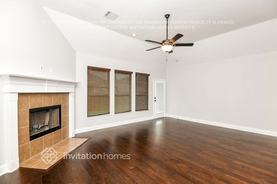 Building Photo - 212 Buckskin Dr