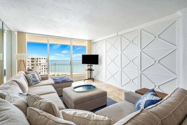 Building Photo - 3546 S Ocean Blvd