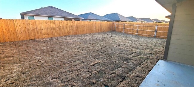 Building Photo - 172 Pivot Dr