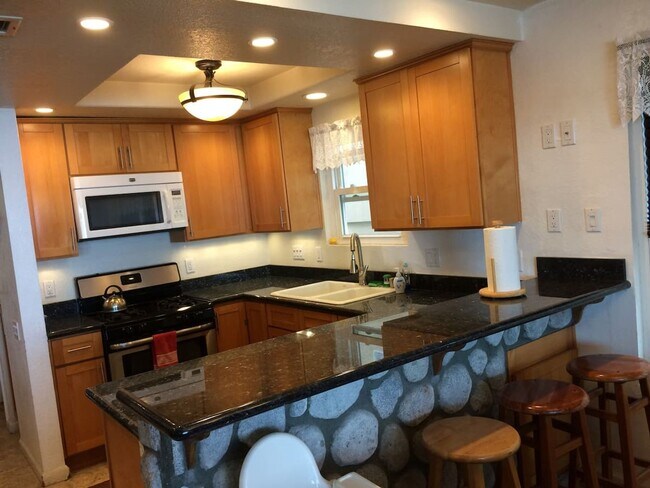 Building Photo - Amazing Townhouse in front of the beach and the ses. Gustavo Lopez AMSI