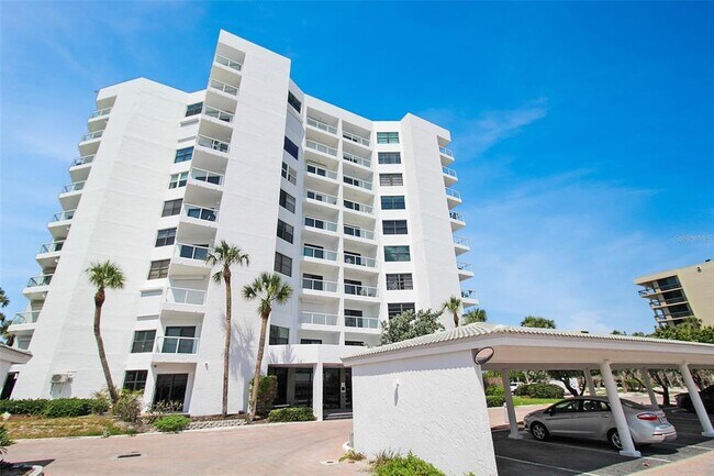 Building Photo - 1050 Longboat Club Rd