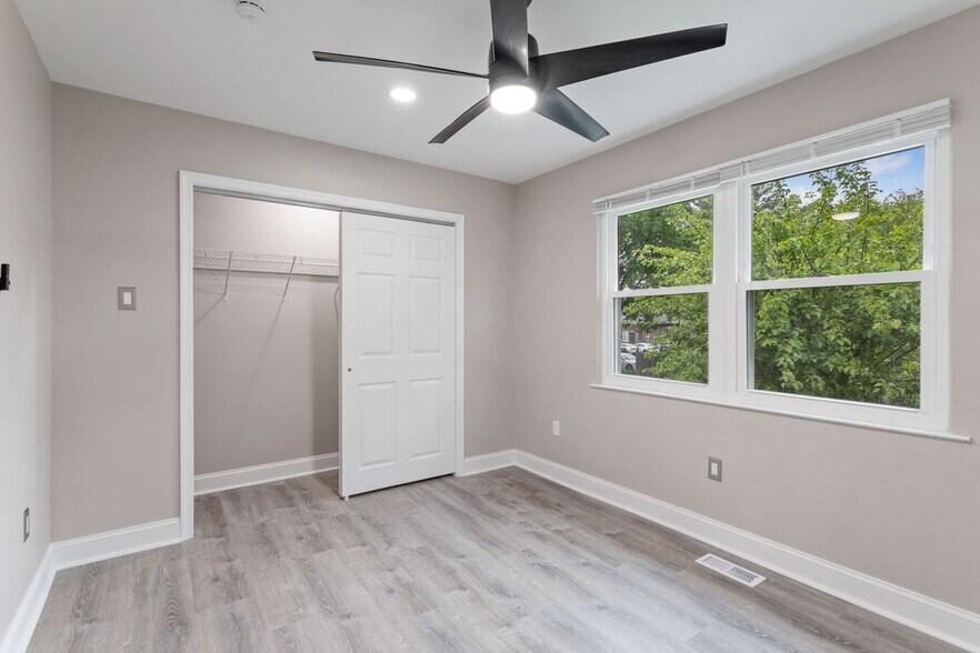 Building Photo - 4536 Rosemarie Dr