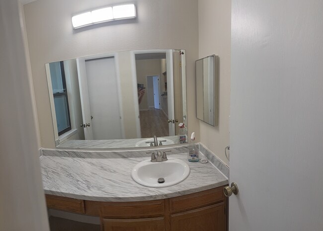 Building Photo - 8376 S Upham Way