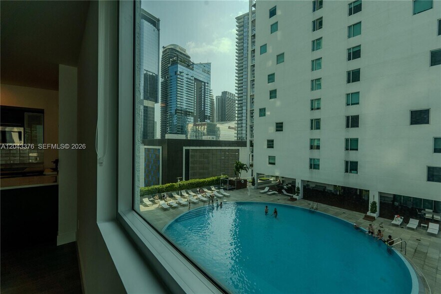 Building Photo - 500 Brickell Ave