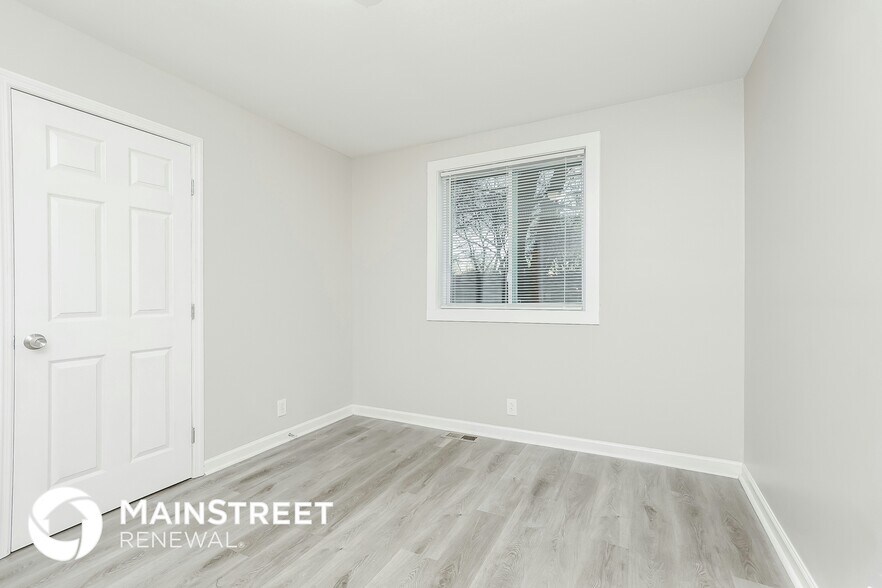 Building Photo - 768 Rowan Dr