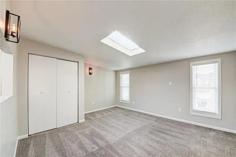 Building Photo - 1916 Wharton St