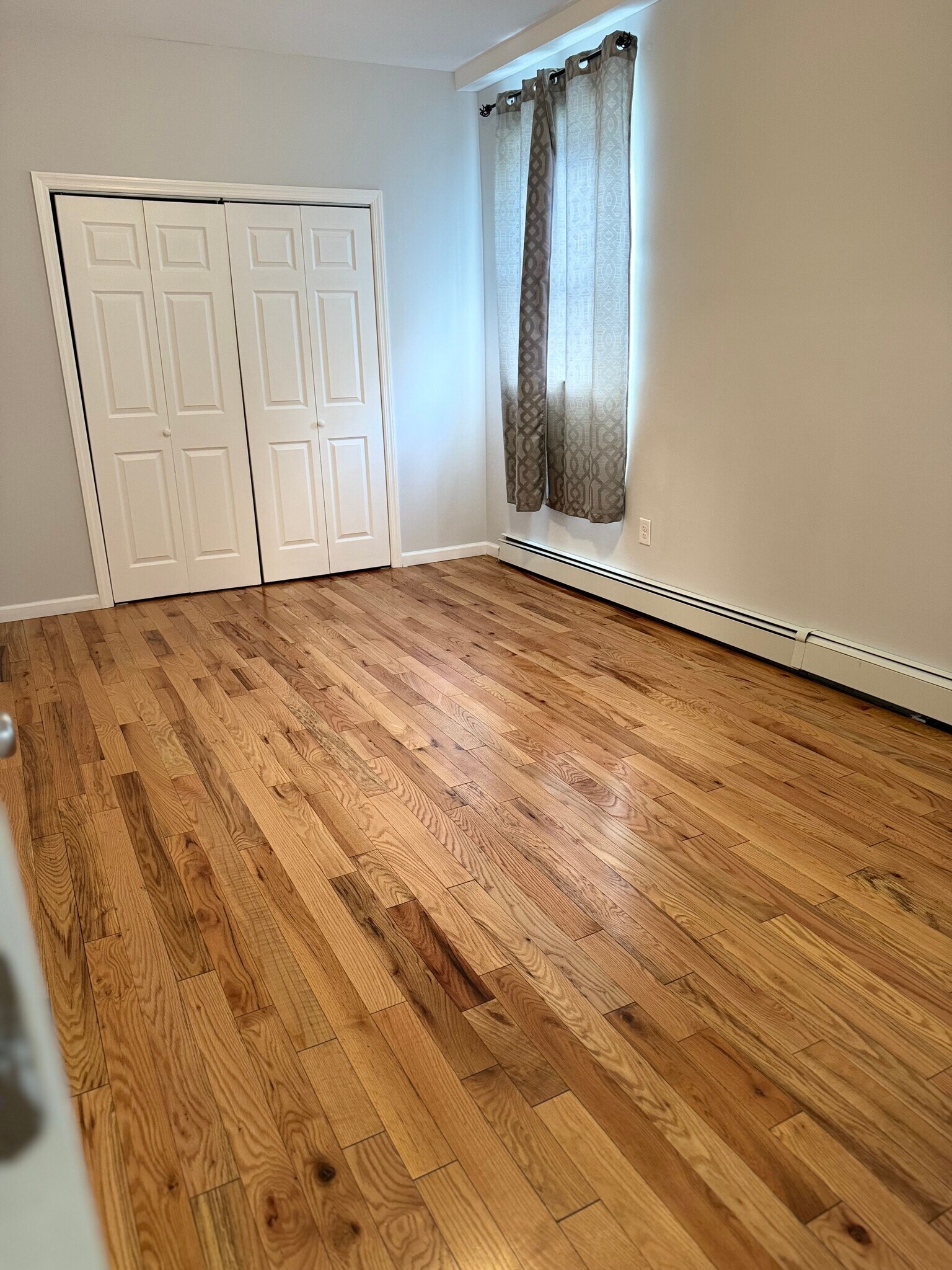 Building Photo - 288 2nd Ave W