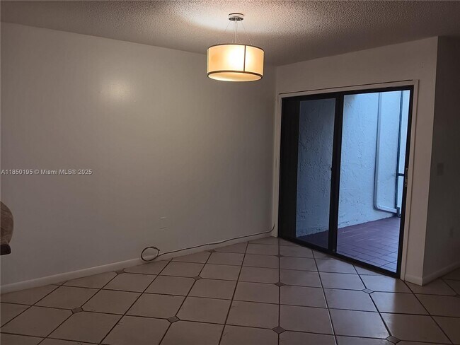 Building Photo - 1532 Gabriel St