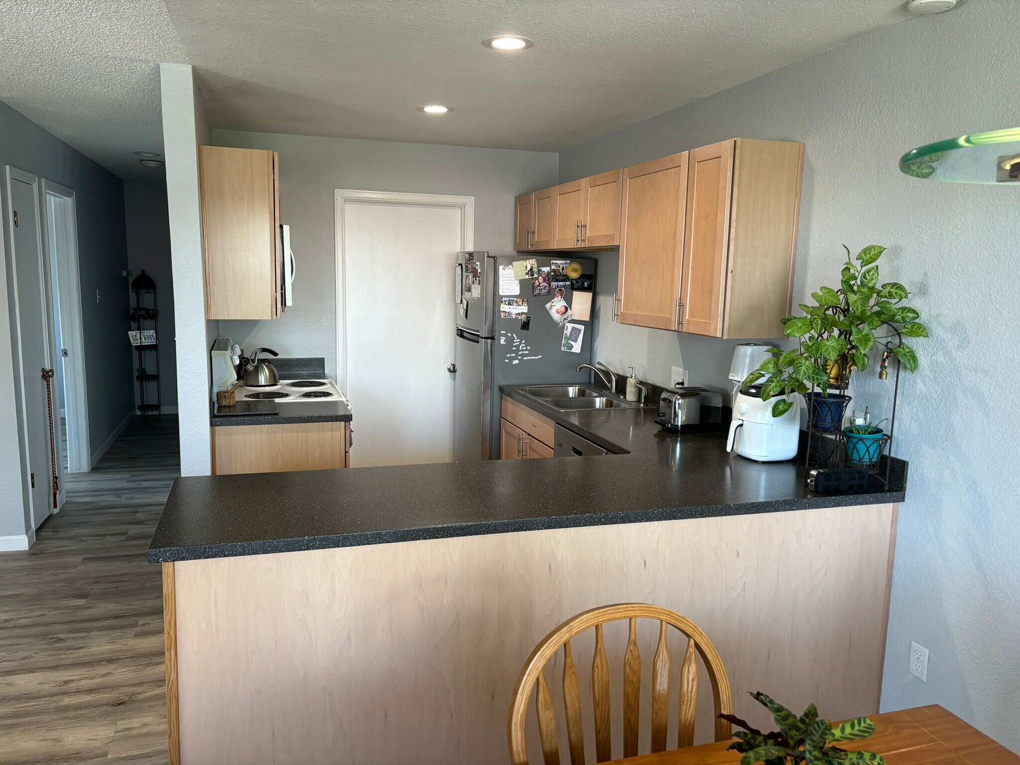 Building Photo - 4202 Monroe Dr