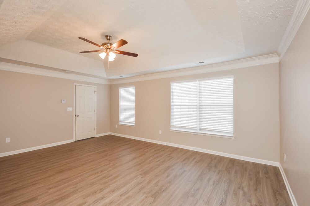 Building Photo - 80 Meadowbrook Ct