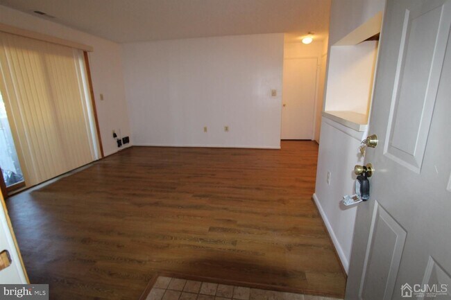 Building Photo - 5310 Ravens Crest Dr