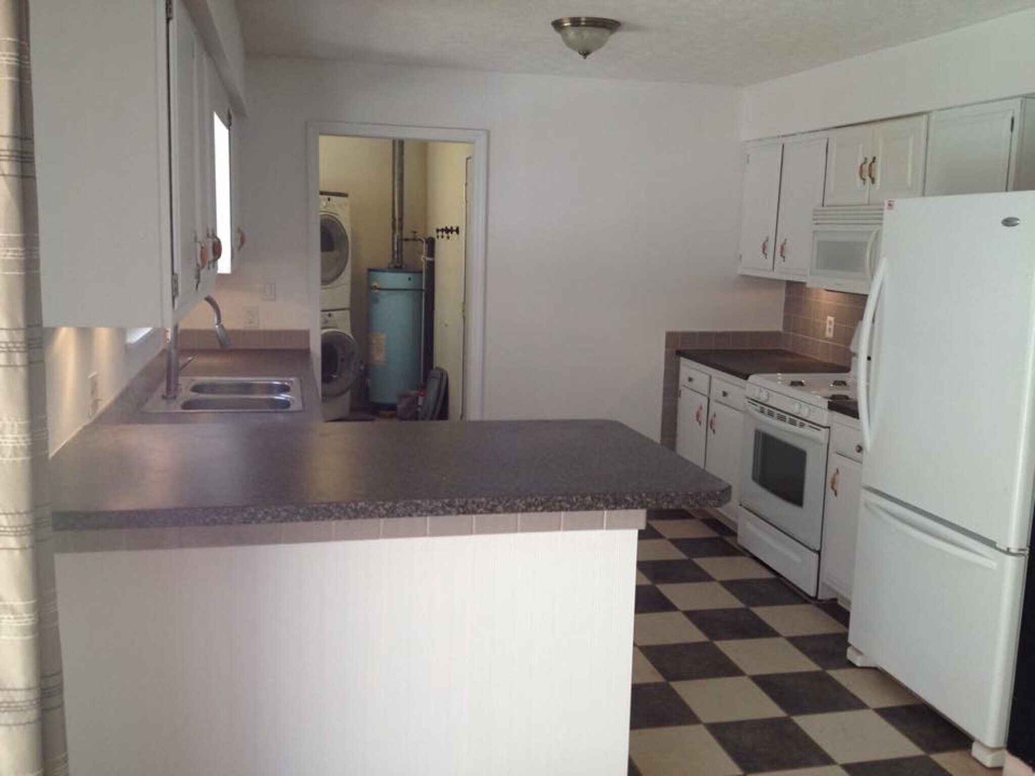 Building Photo - 4012 Woodward Drive