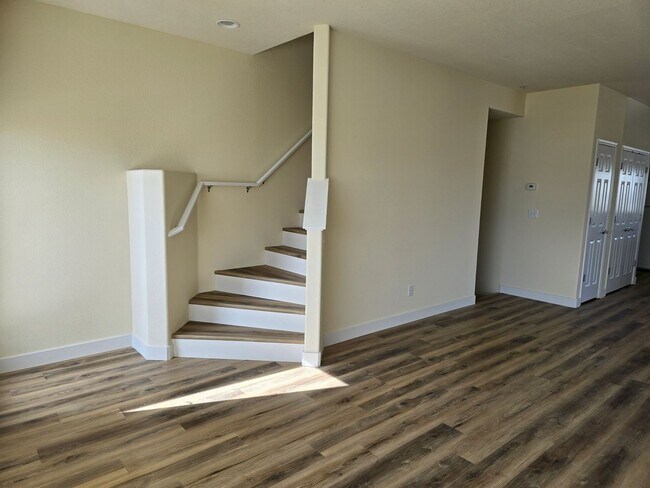 Building Photo - Beautiful North Reno Home W/ Panoramic views!