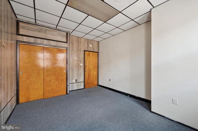 Building Photo - 1639 Wolf St