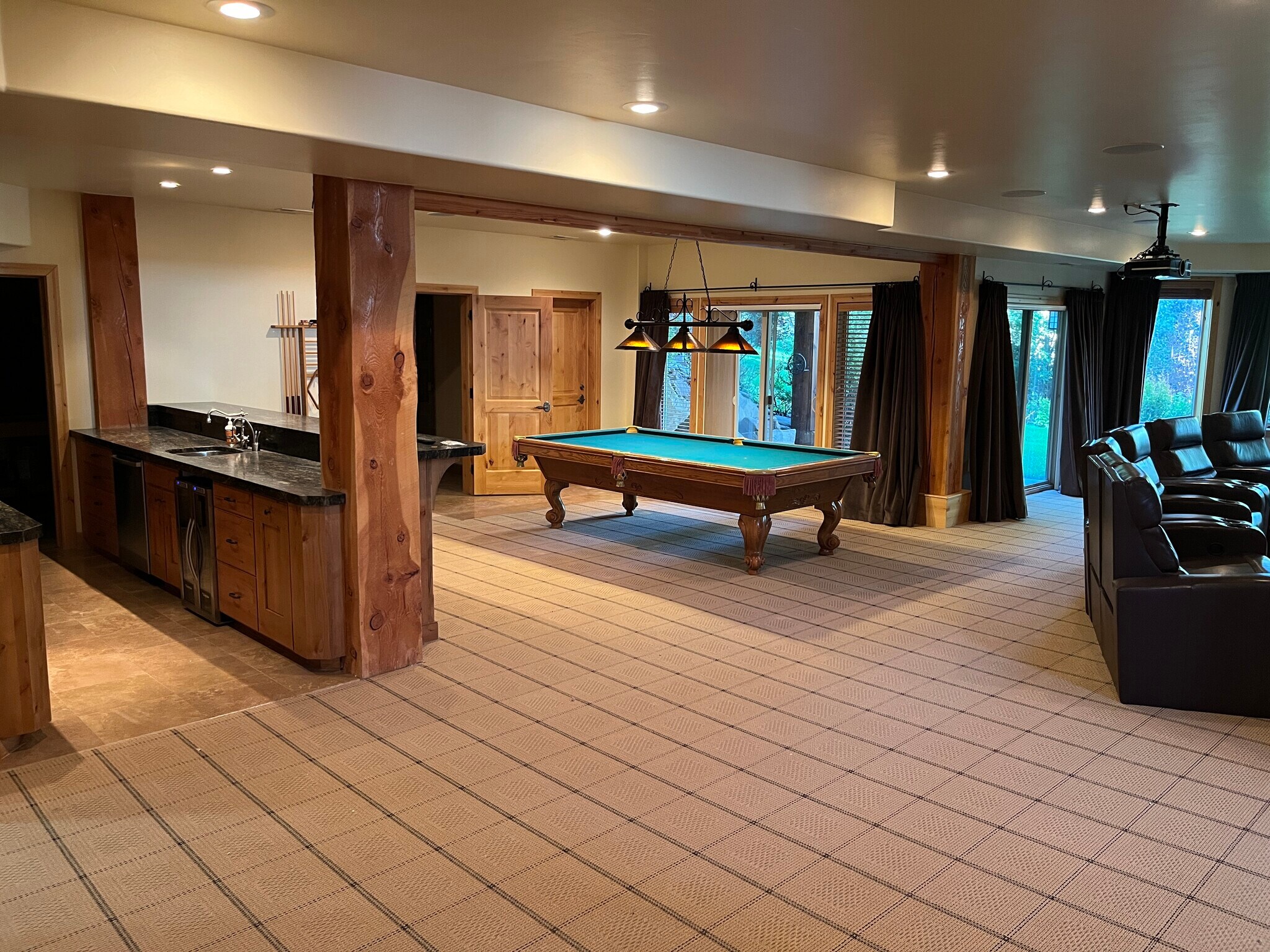 Entertainment area 1 - 2557 Lower Lando Ln