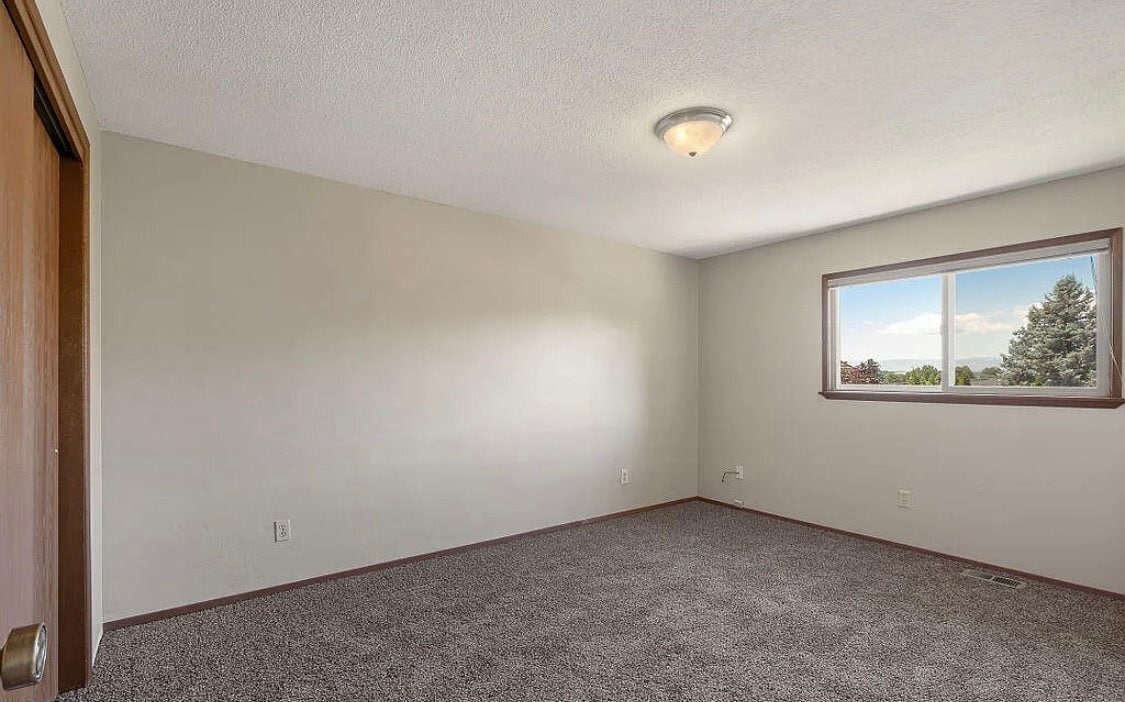 Building Photo - 206 N 72nd Ave