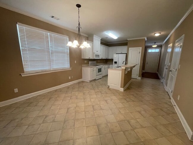 Building Photo - 528 Brantley Cove Cir