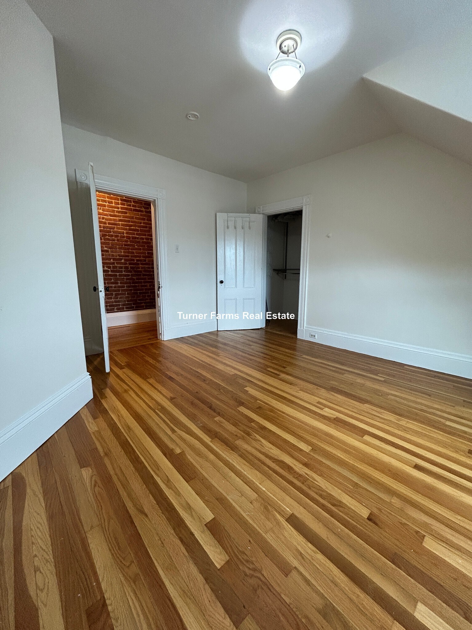 Building Photo - 185 Davis Ave