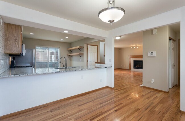 Building Photo - 4715 Bedford Ave