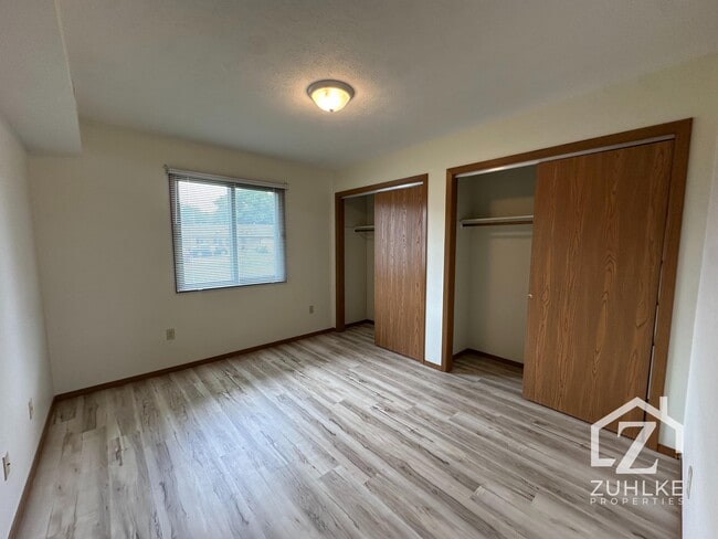 Building Photo - 1204 Isabelle Cir