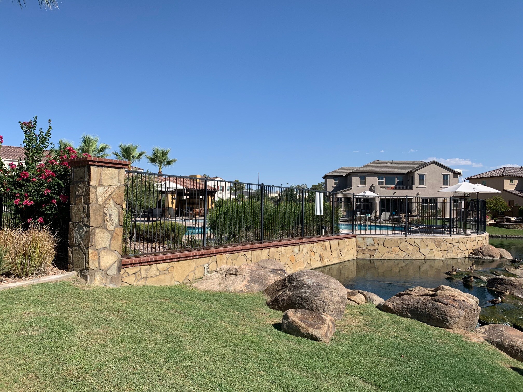 Building Photo - 4077 S Sabrina Dr