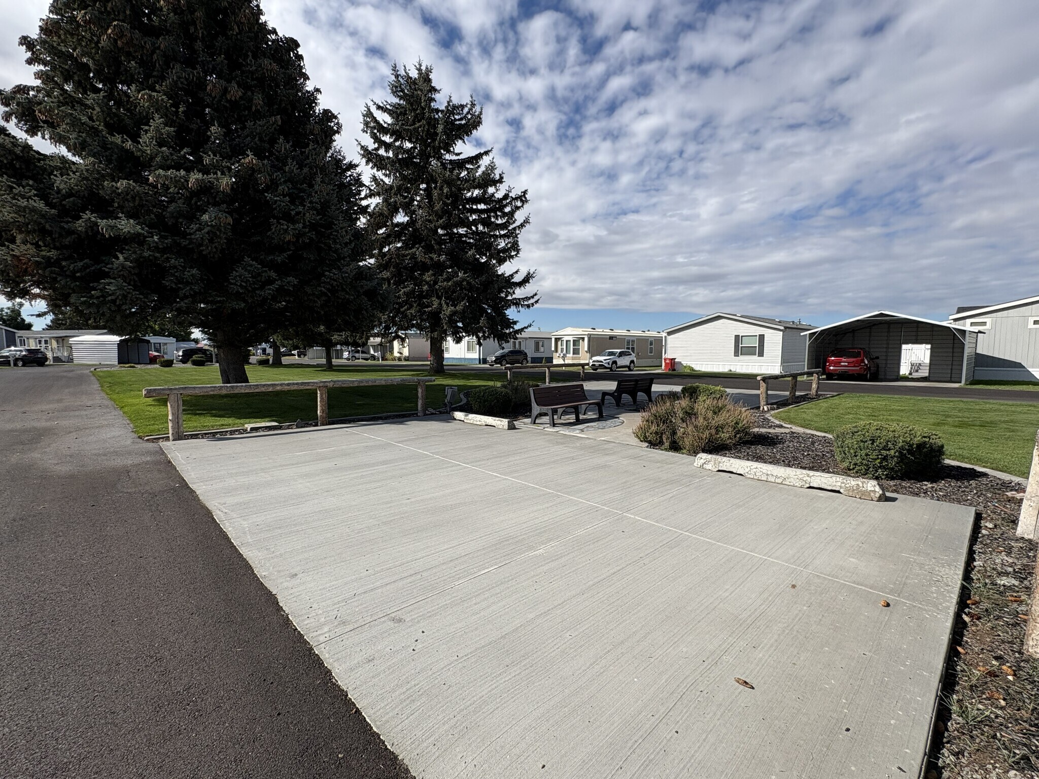 Building Photo - 4285 N Yellowstone Hwy