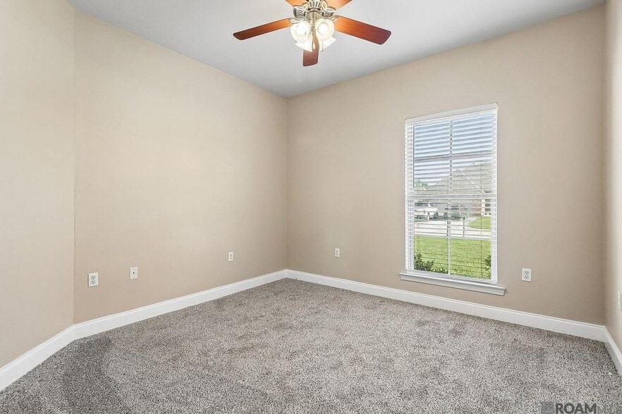 Building Photo - 11176 Merlo Dr