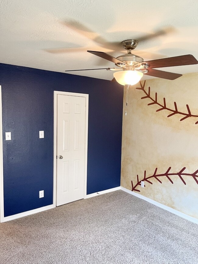 Building Photo - 11122 Barker Park Ct