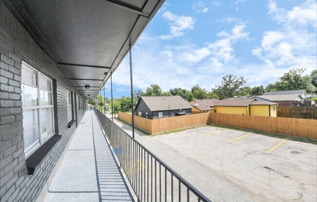 Building Photo - 2110 Melbourne St