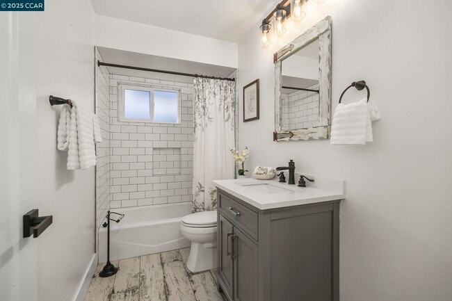 Building Photo - 3934 Bellwood Dr