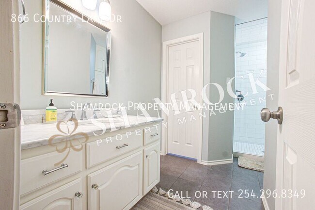Building Photo - Meadowland Estates