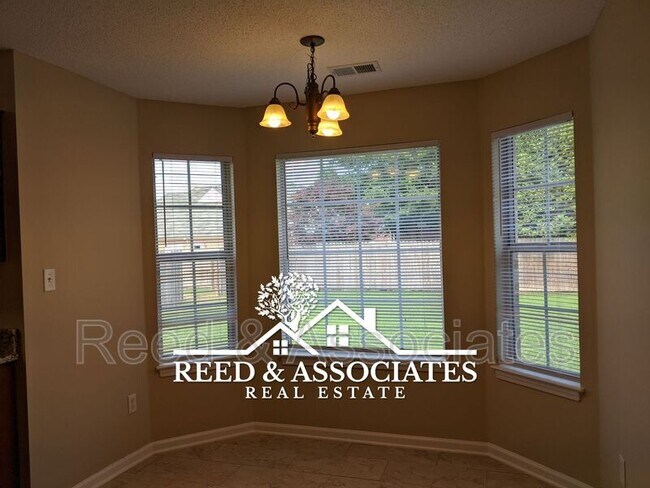 Building Photo - 9062 Gavin Dr