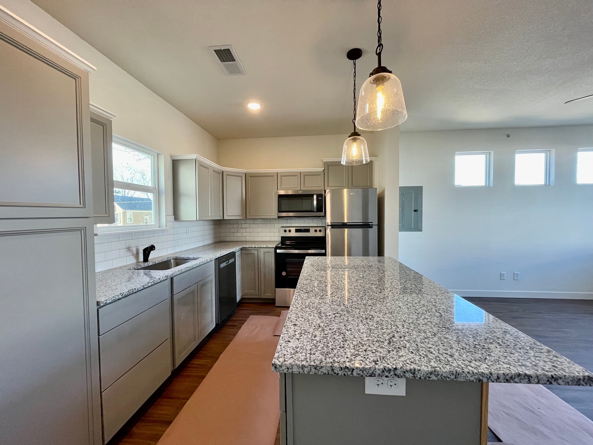 Building Photo - 4315 Holly St