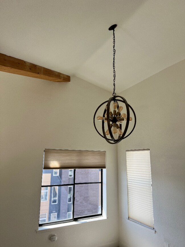 Building Photo - AVAILABLE JULY! Fully-remodeled RiNo Townhome!
