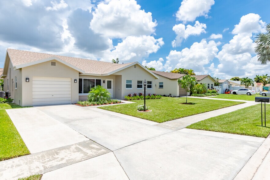 Front of house - 22766 SW 56th Ave