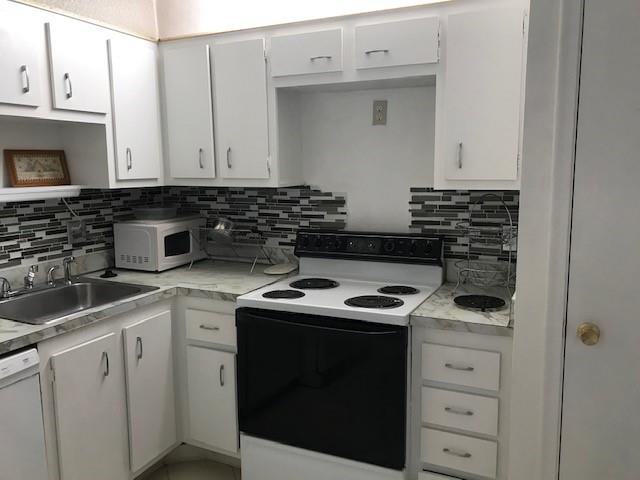 Building Photo - 4851 NW 21st St