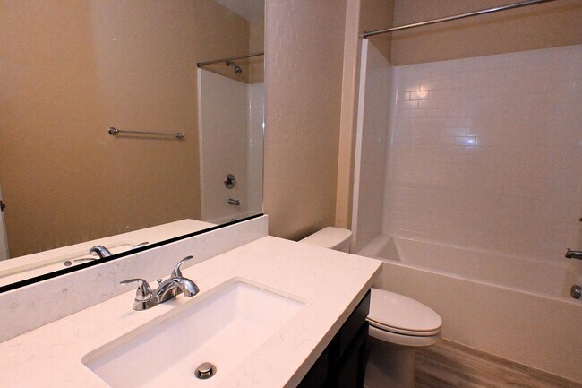 Building Photo - 340 Cadence Vista Dr