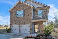 Building Photo - 222 Raleighwood Ln