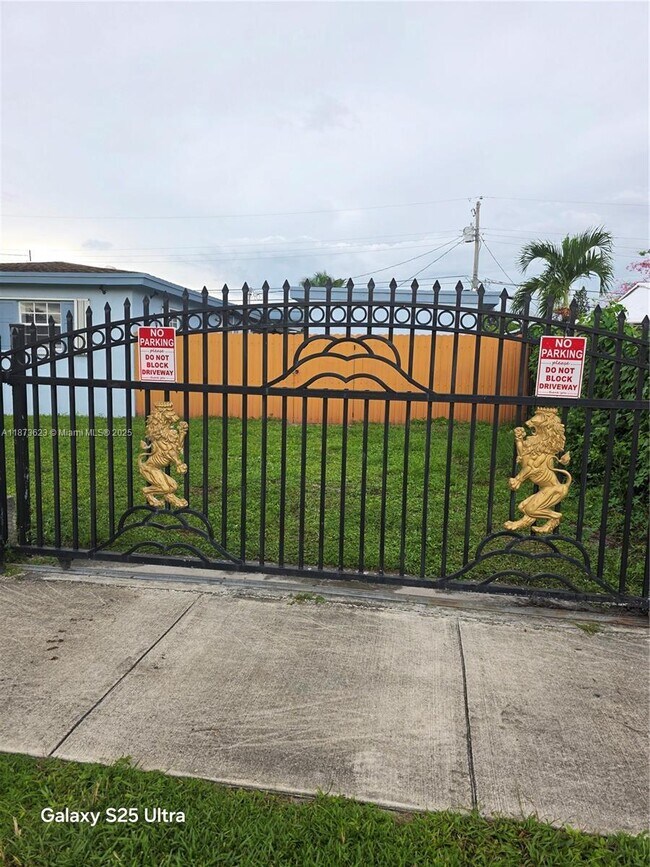 Building Photo - 17101 NW 35th Ave