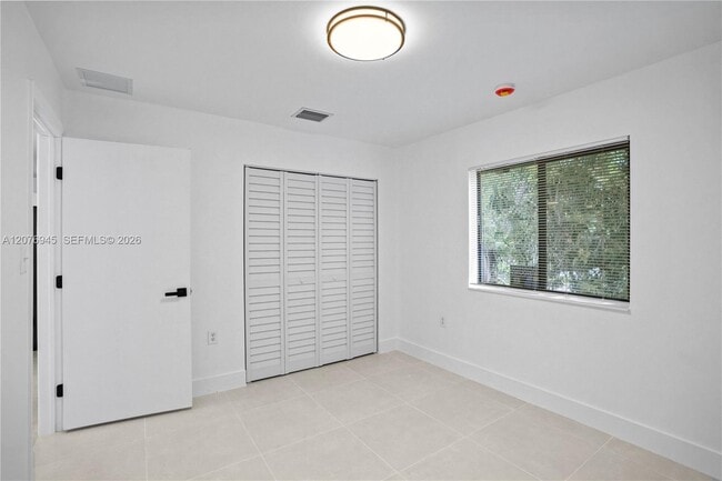 Building Photo - 5819 NW 30th Ave