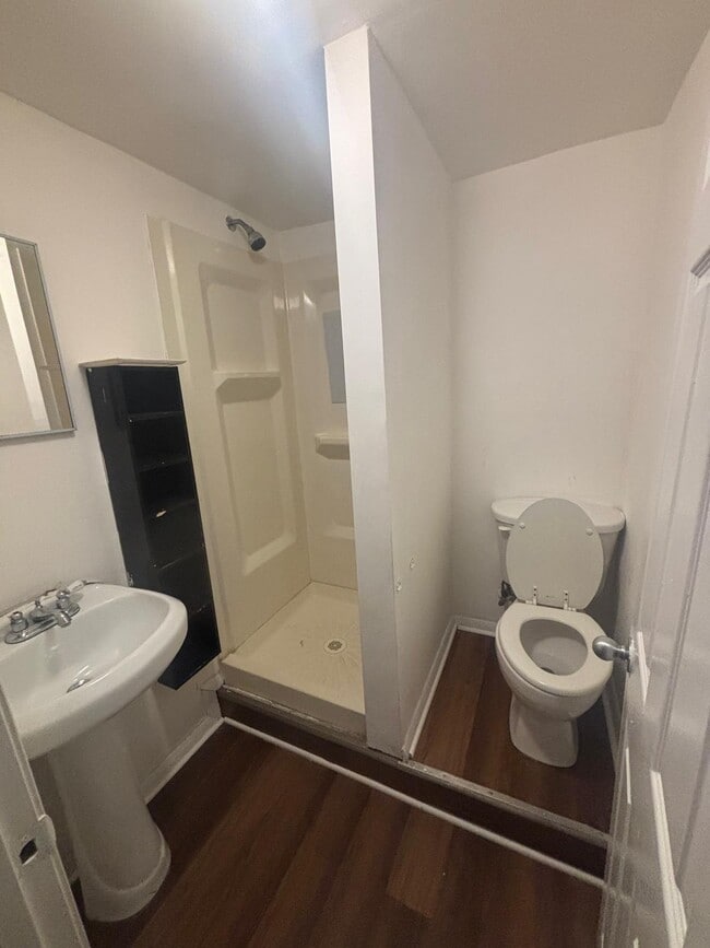 Building Photo - 545 Mosher St