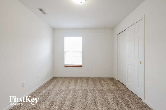 Building Photo - 1038 Rentham Ln