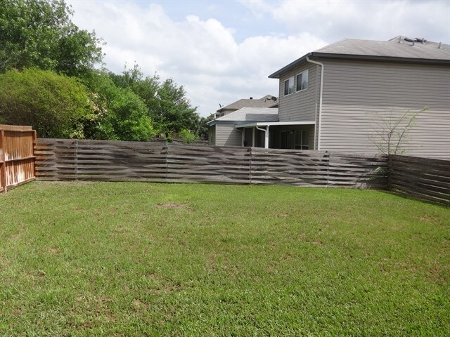 Building Photo - 7806 Brazoria Park