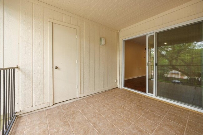 Building Photo - 100 Lorenz Rd